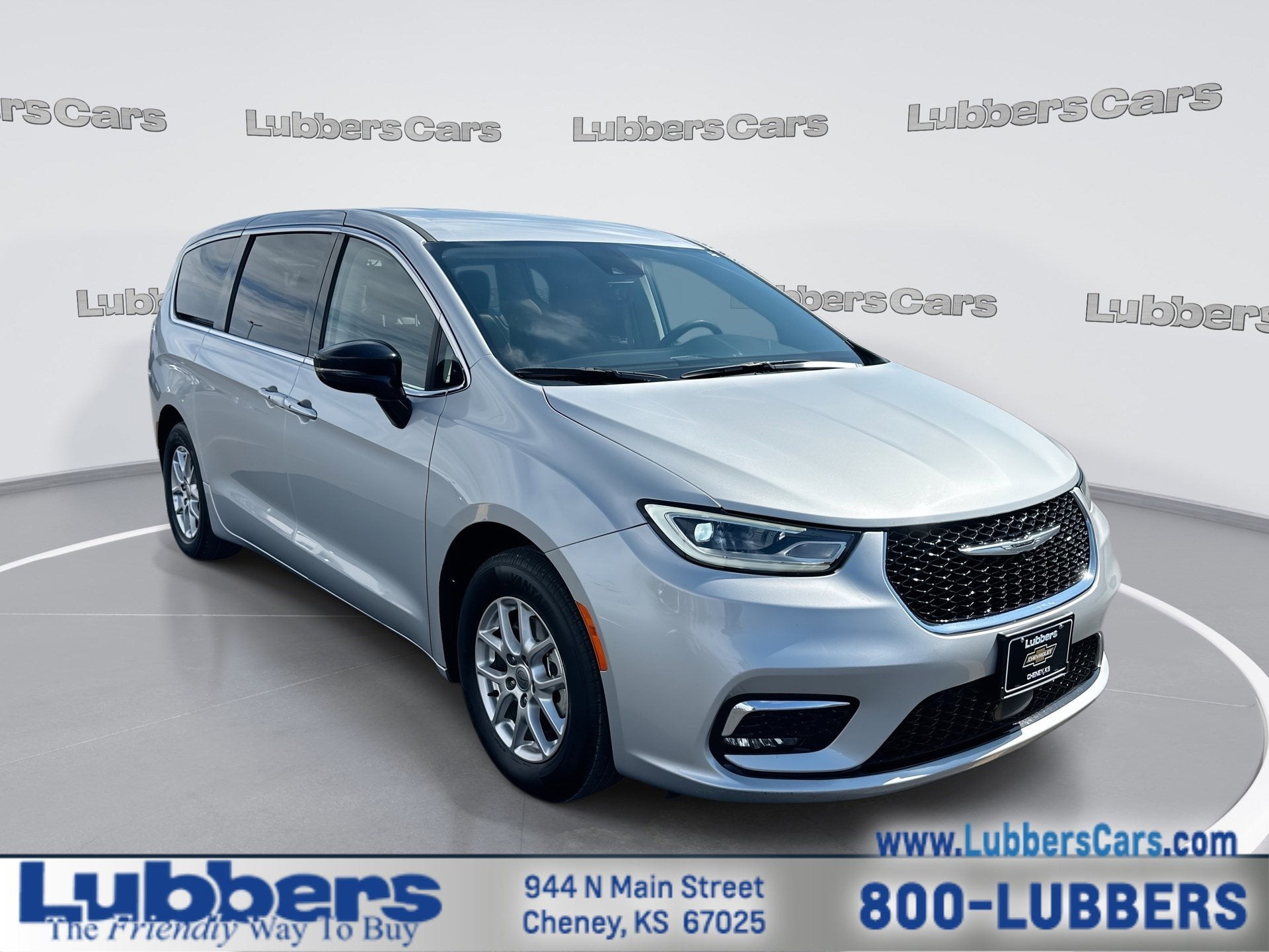 2024 Chrysler Pacifica Touring L in Silver Mist Clearcoat — front three-quarter view