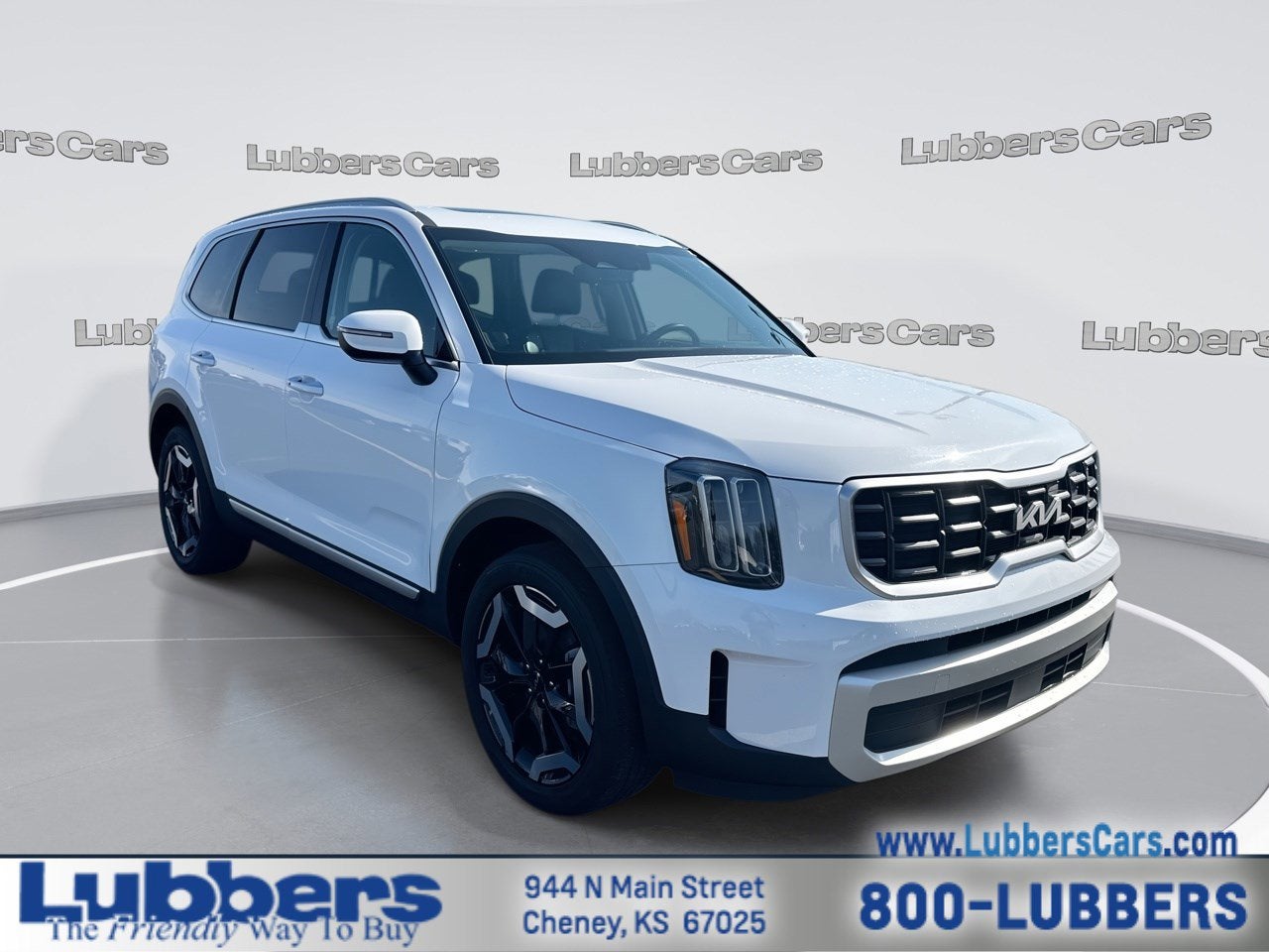 2025 Kia Telluride S in Glacial White Pearl — front three-quarter view